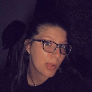 Meet your Posher, Miranda